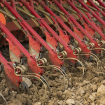 Les semoirs sur les terrains pierreux